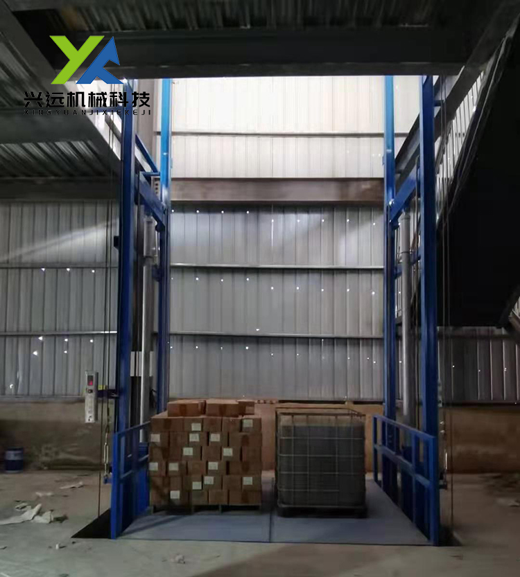 地下室升降貨梯